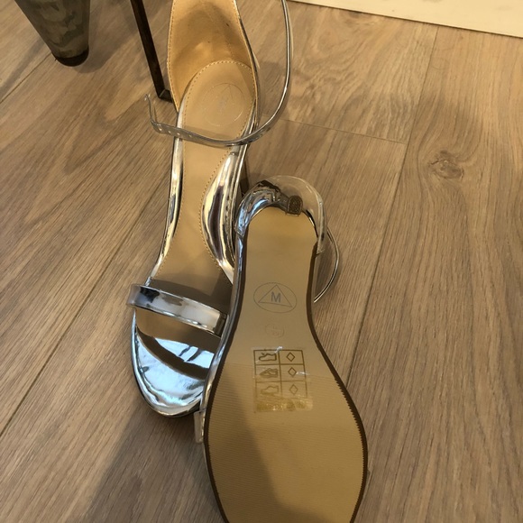 Missguided strappy heeled sandals - Picture 2 of 4
